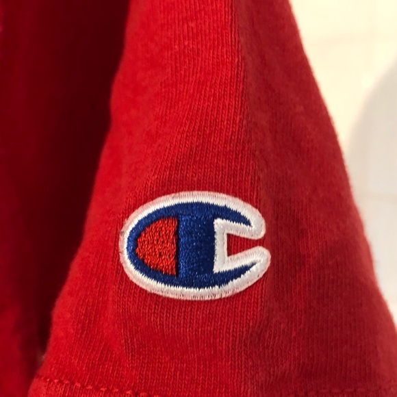 ✨Cute Red Champion Tee✨ - Picture 3 of 4